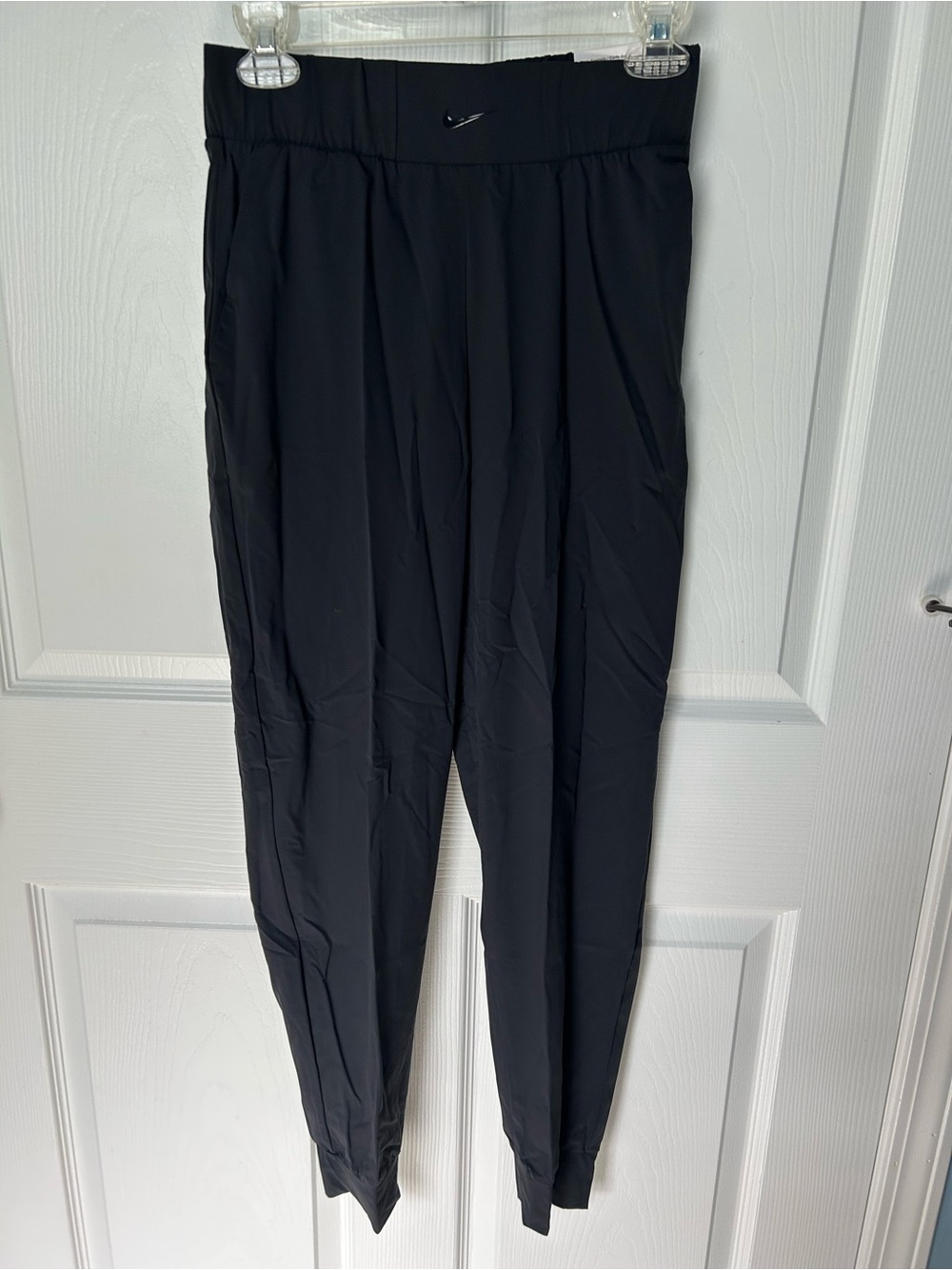 Nike Dri Fit Mid Rise Full Length Black Jogger Pant Size Small NWT